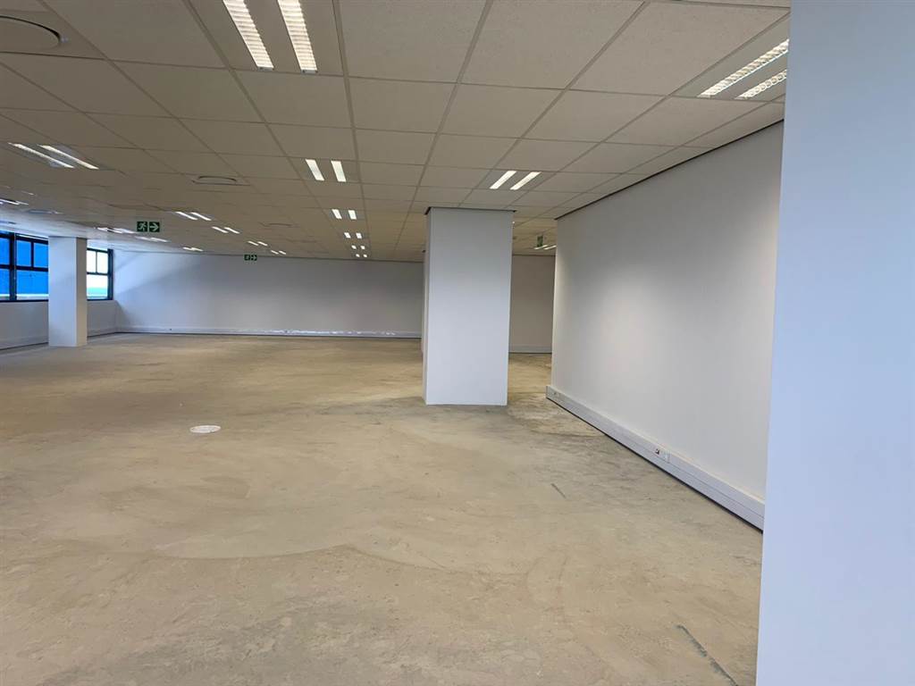 389  m² Commercial space in Illovo photo number 8
