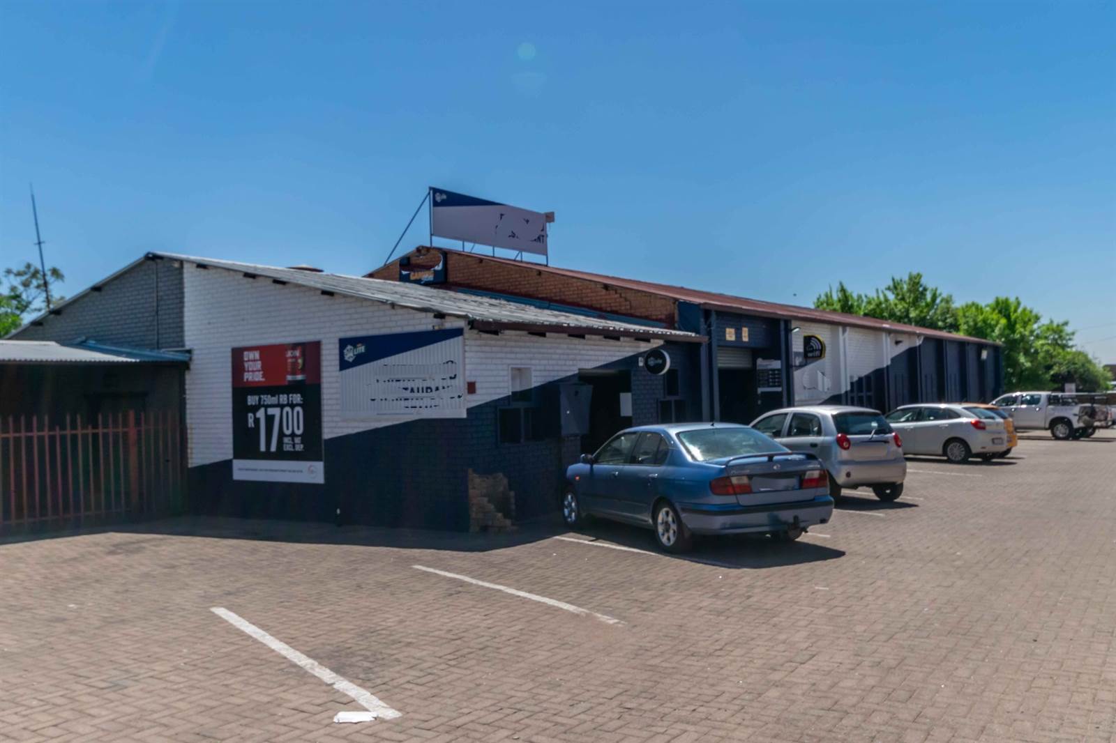 550  m² Commercial space in Middelburg Central photo number 1