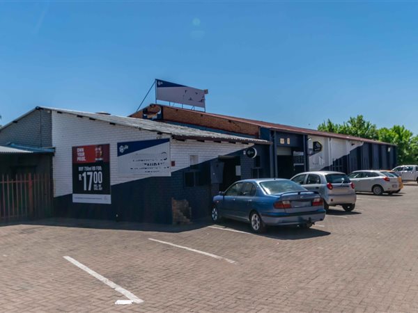 550  m² Commercial space in Middelburg Central