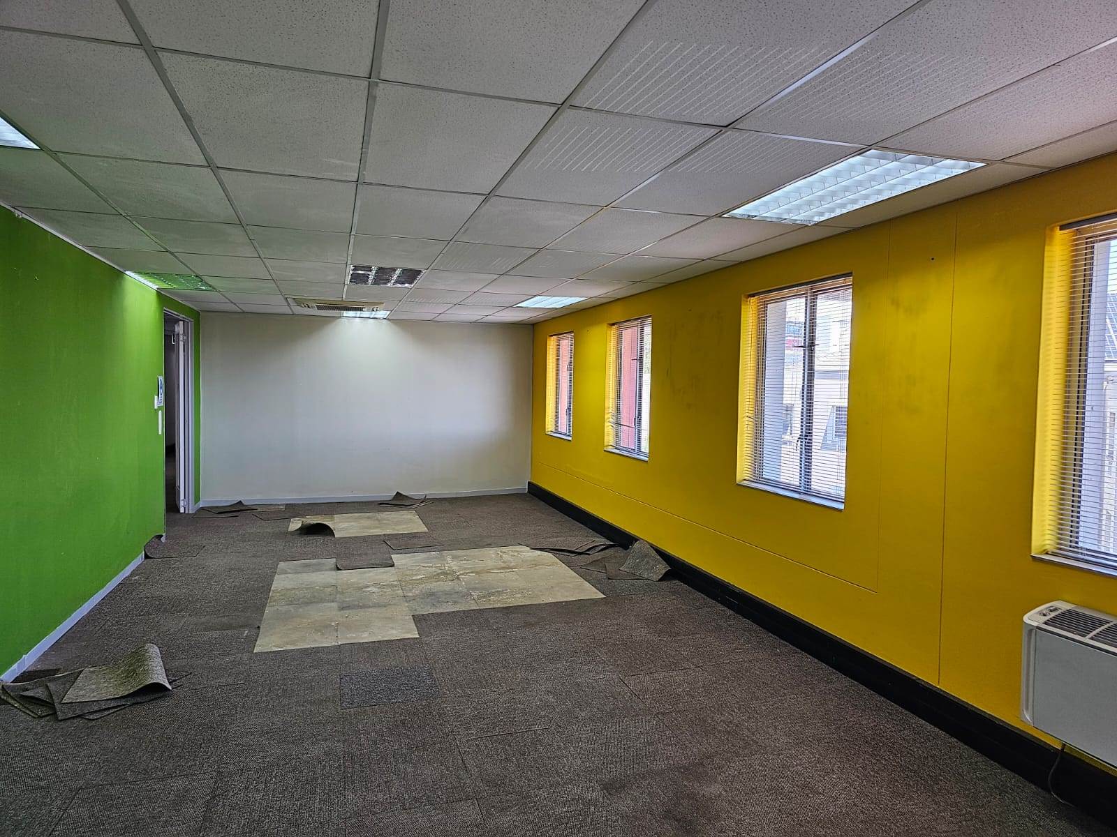 389  m² Office Space in Greenstone Hill photo number 7