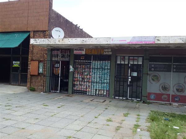 881 m² Commercial space 881 m² Commercial space