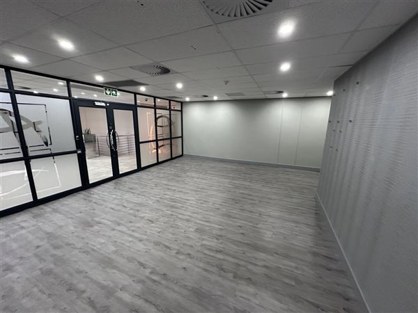 23 527.1  m² Office Space