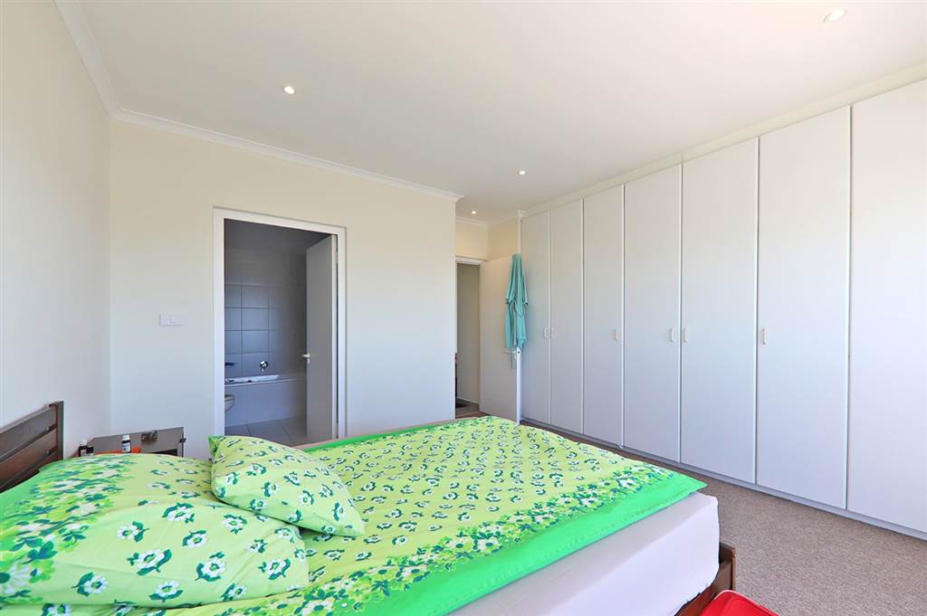 3 Bed Townhouse in Muizenberg photo number 19