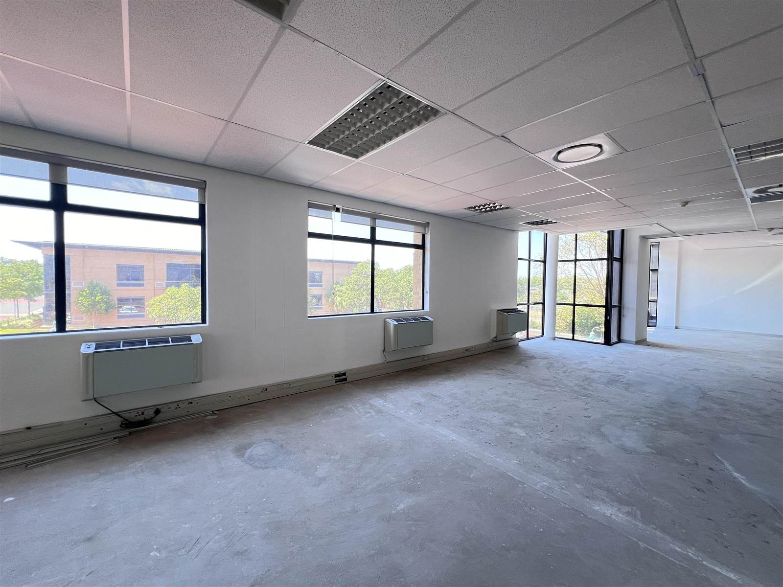 243  m² Commercial space in Plattekloof photo number 7