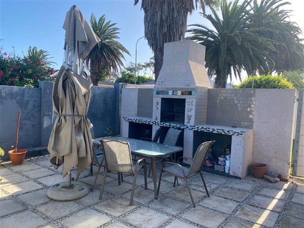 2 Bedroom House 2 Bedroom House
