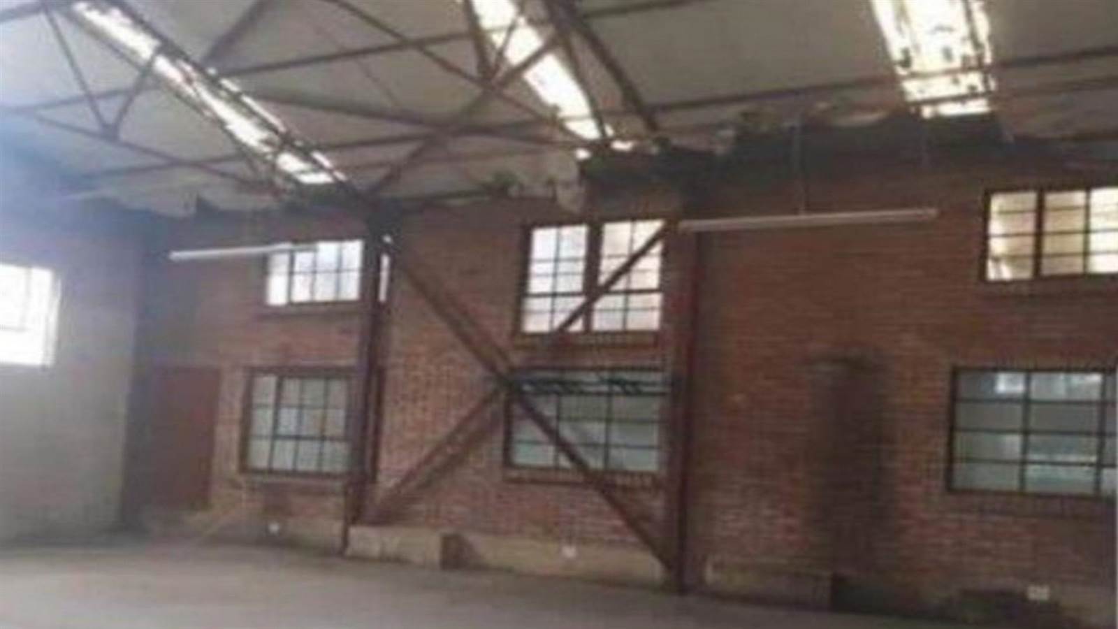 650  m² Industrial space in Rustenburg Central photo number 11