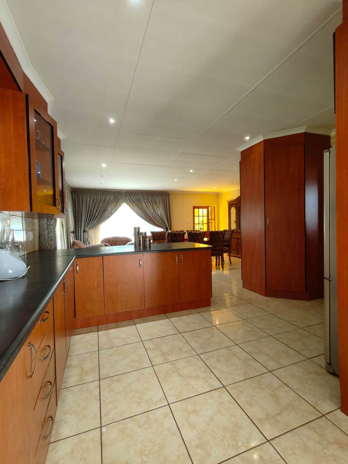 3 Bed House in Panorama photo number 2