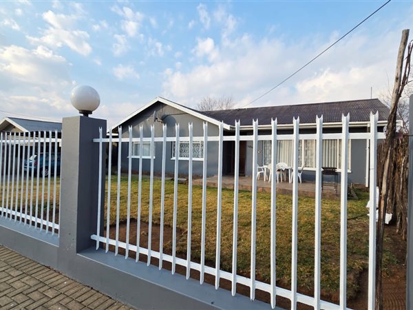 3 Bedroom House 3 Bedroom House