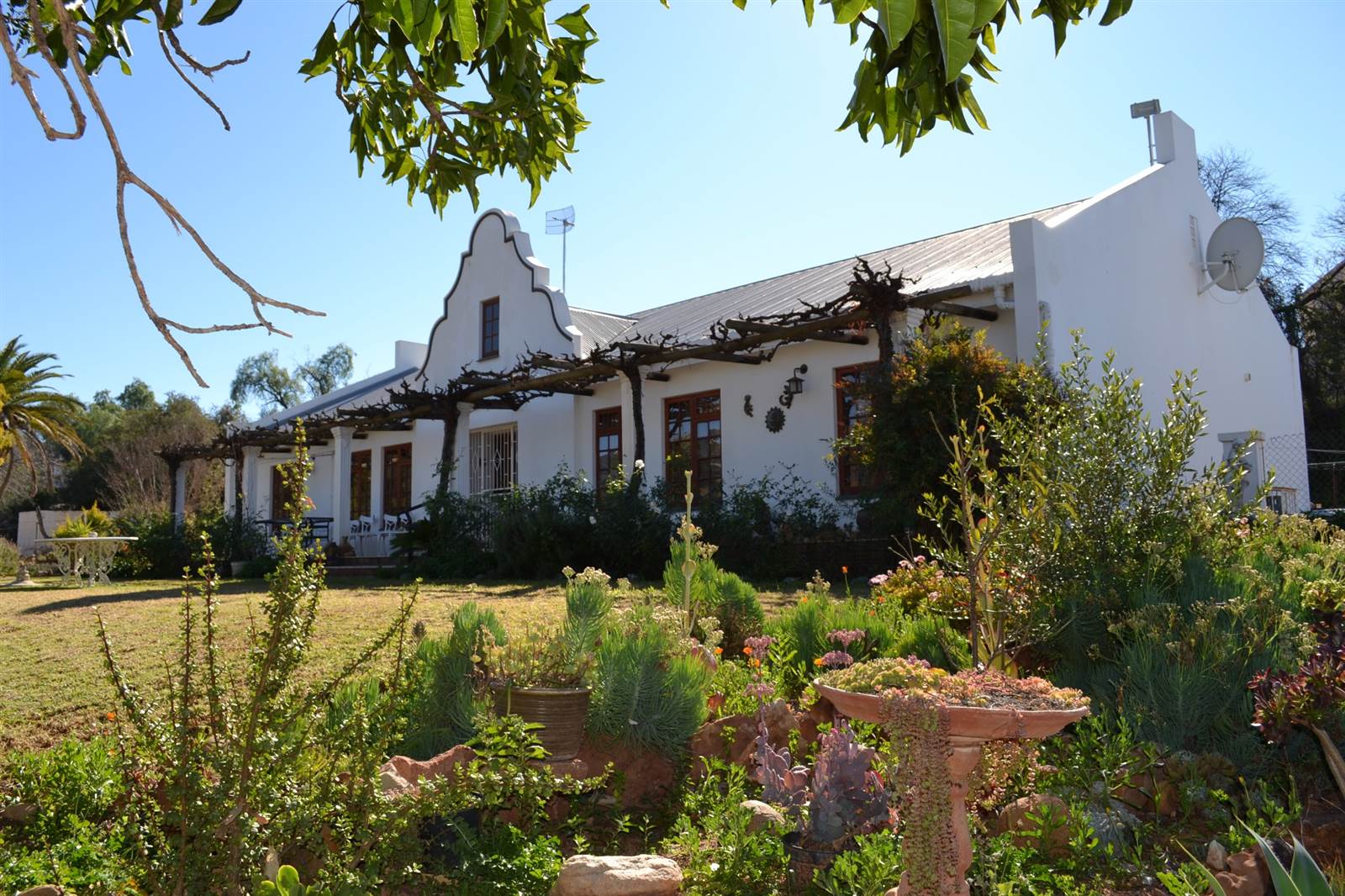 4 Bed House in Calitzdorp photo number 1
