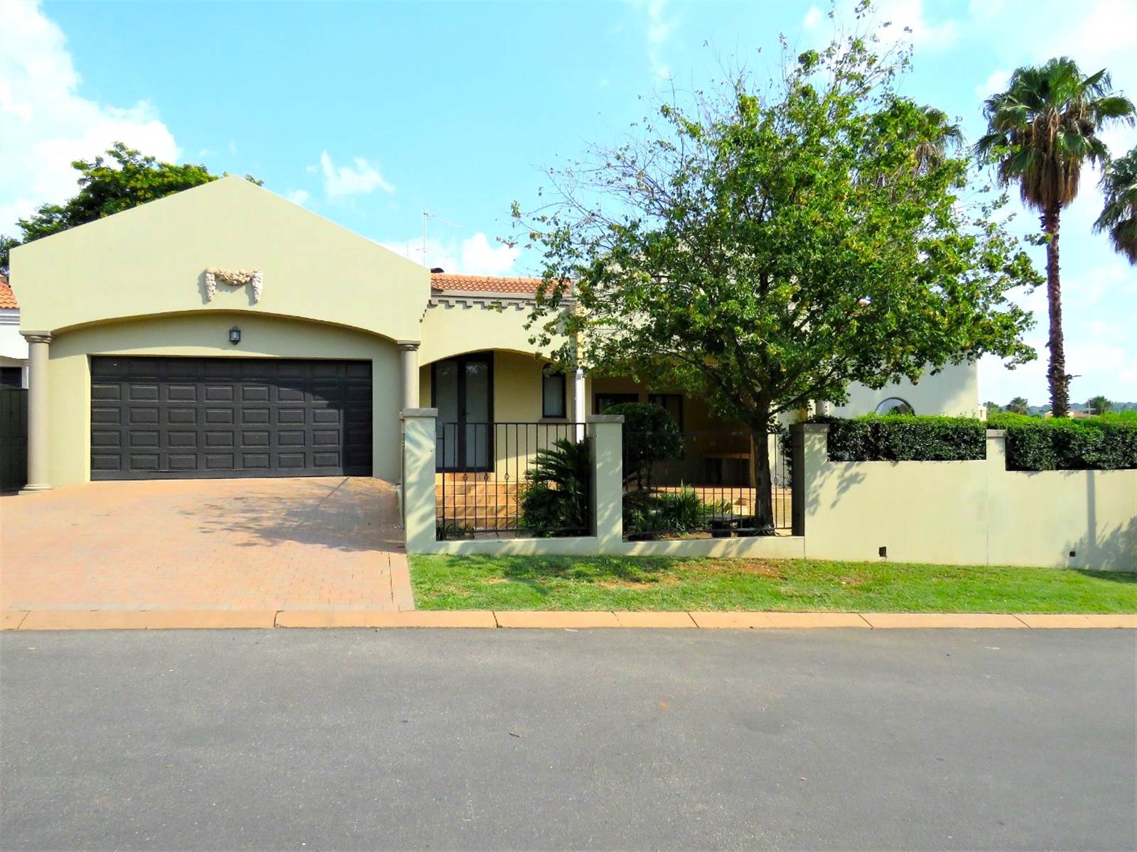 4 Bed House in Dainfern Ridge photo number 1