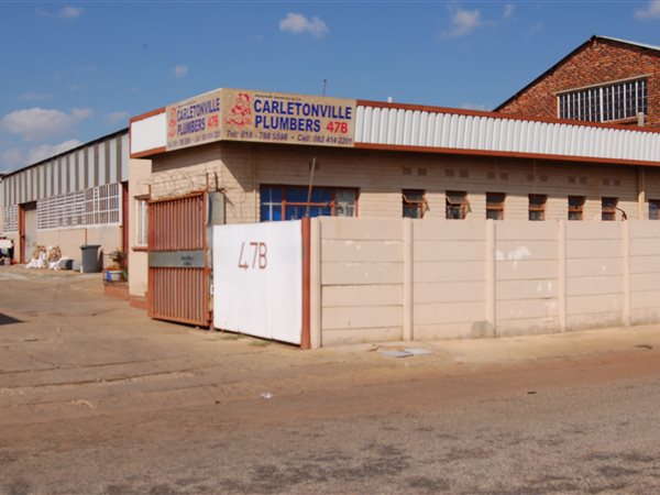 1 586 m² Industrial space 1 586 m² Industrial space