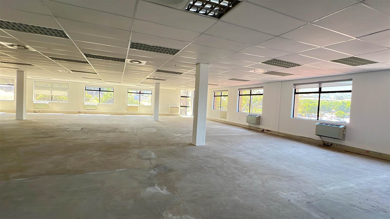 429  m² Commercial space in Plattekloof photo number 3