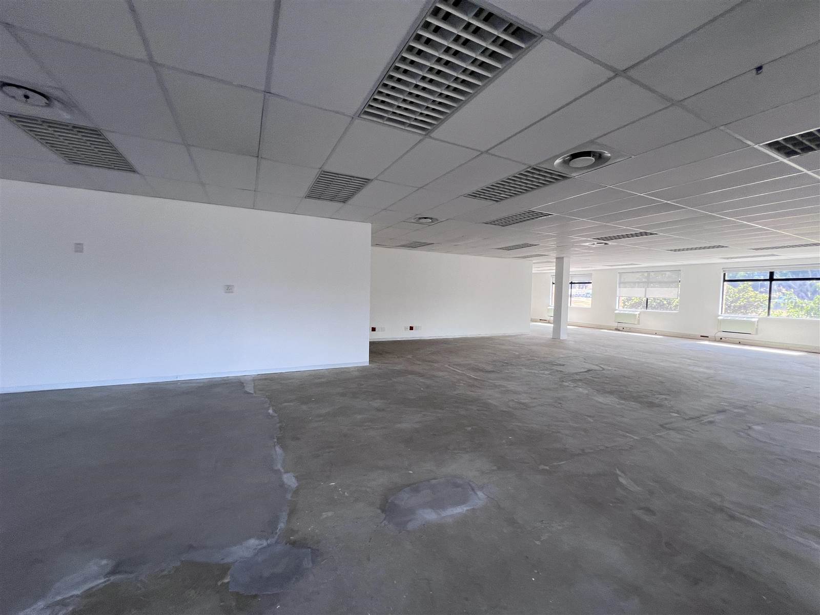 429  m² Commercial space in Plattekloof photo number 8