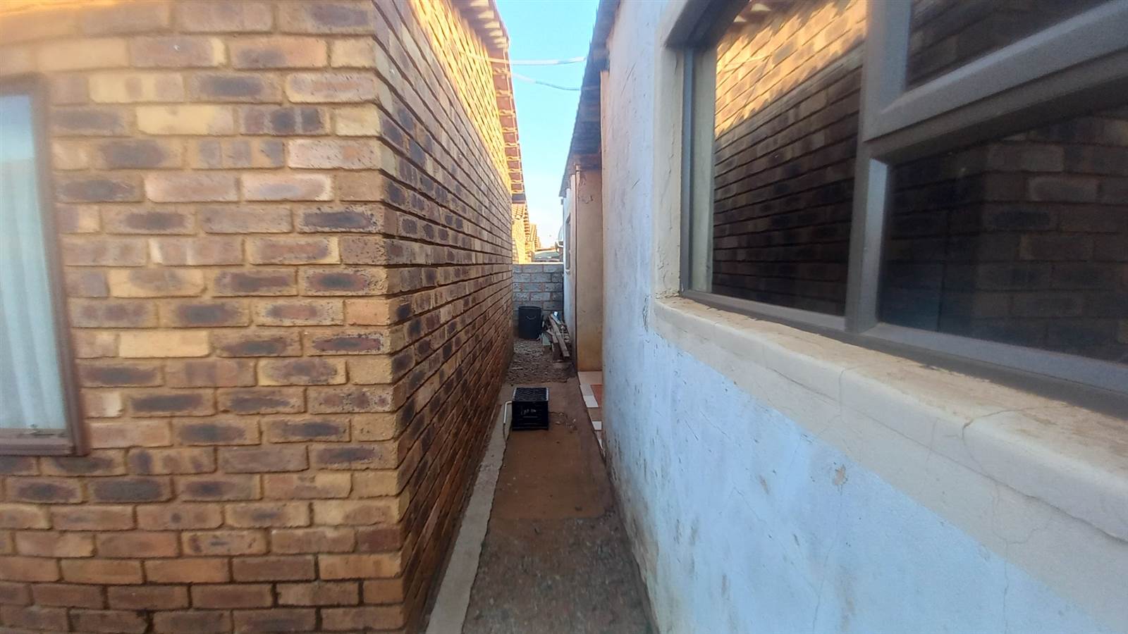 4 Bed House in Kwa Thema photo number 6