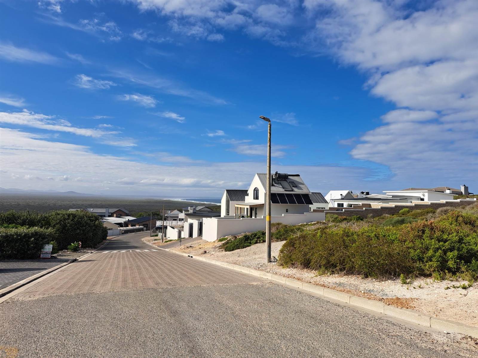 700 m² Land available in Yzerfontein photo number 3