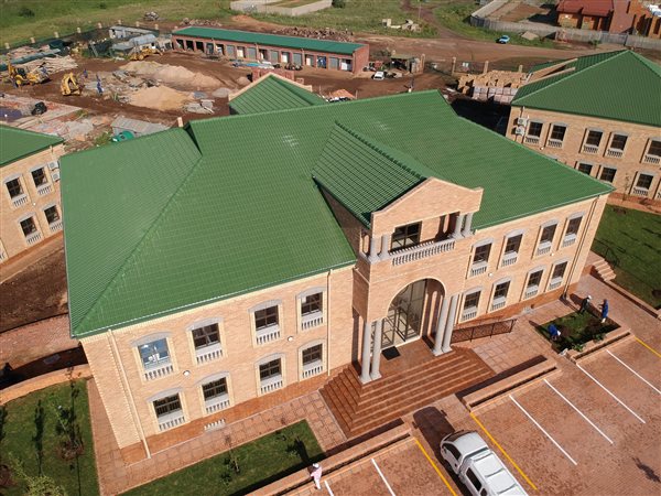 400  m² Office Space in Highveld