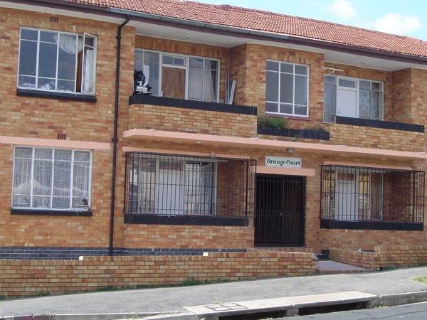 2 Bed Flat in Rosettenville photo number 2