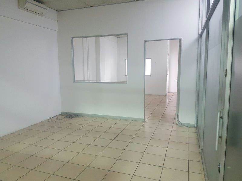 57  m² Commercial space in Pietermaritzburg Central photo number 4