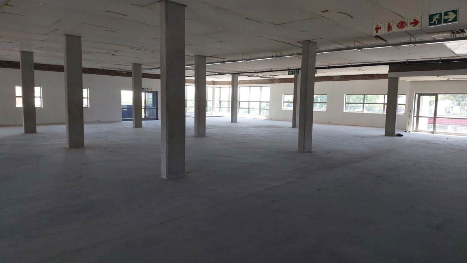 823  m² Commercial space in Fourways photo number 13