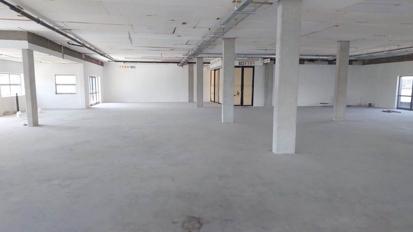 823  m² Commercial space in Fourways photo number 3