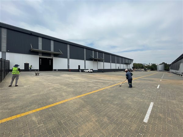 5 050  m² Industrial space