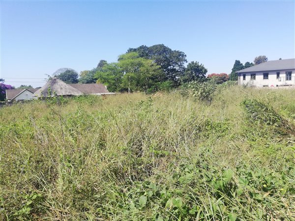 1 790 m² Land