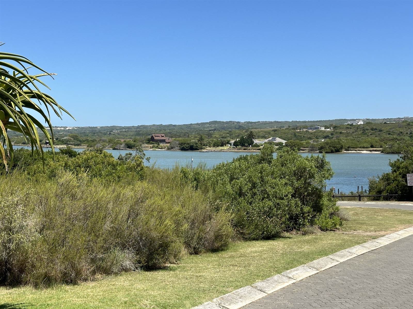 1141 m² Land available in St Francis Bay photo number 7