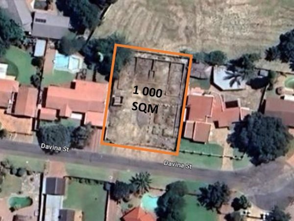 1 001 m² Land