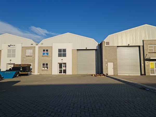 470  m² Industrial space