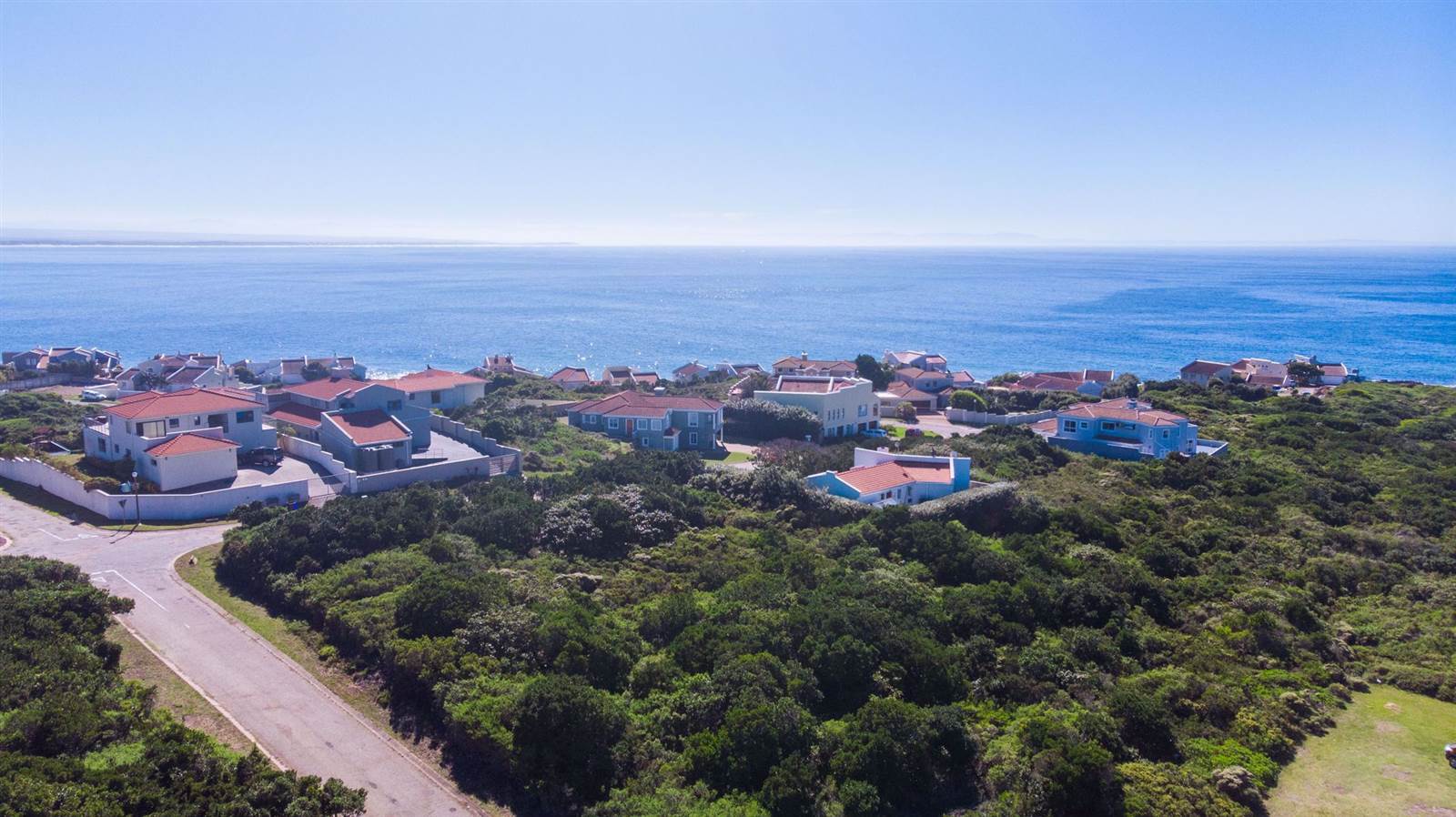 747 m² Land available in St Francis Bay photo number 6