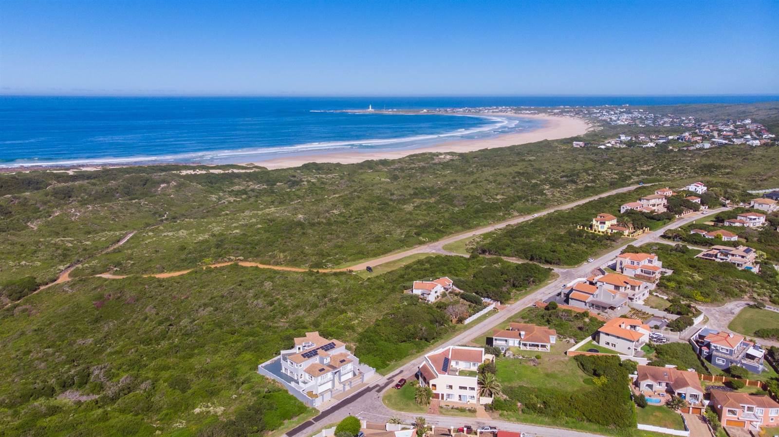 747 m² Land available in St Francis Bay photo number 8
