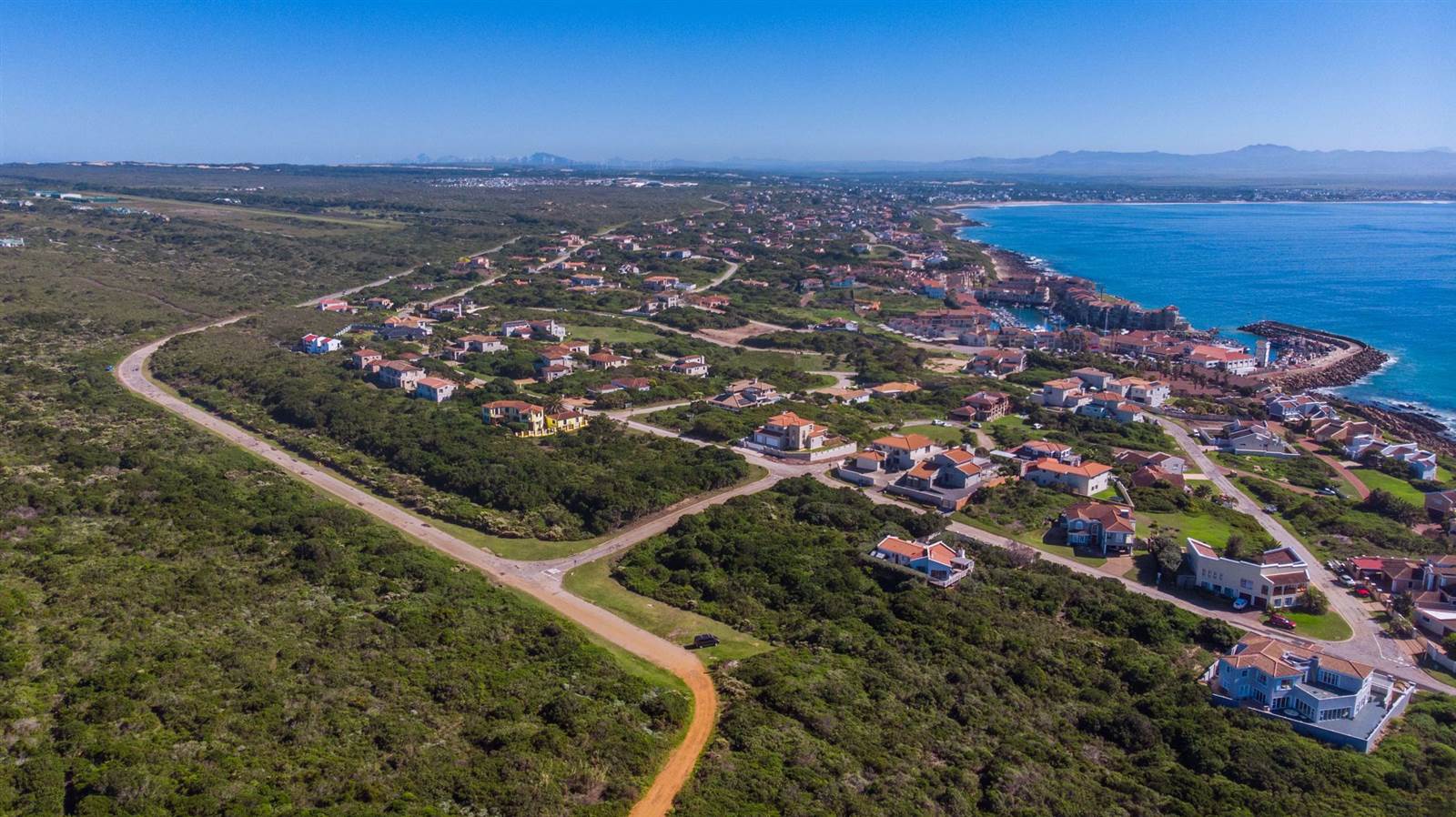 747 m² Land available in St Francis Bay photo number 9