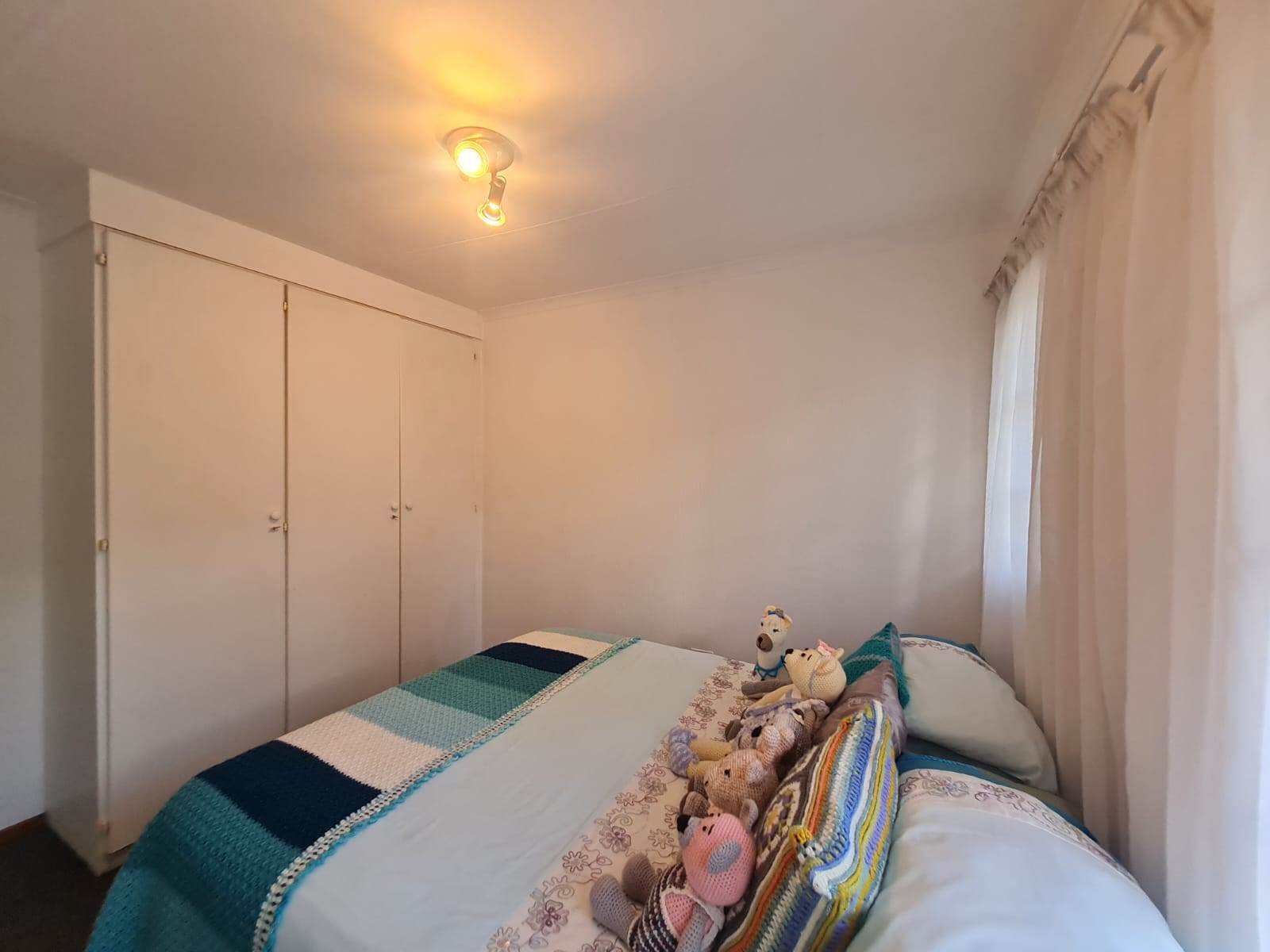 3 Bed Simplex in Marais Steyn Park photo number 15