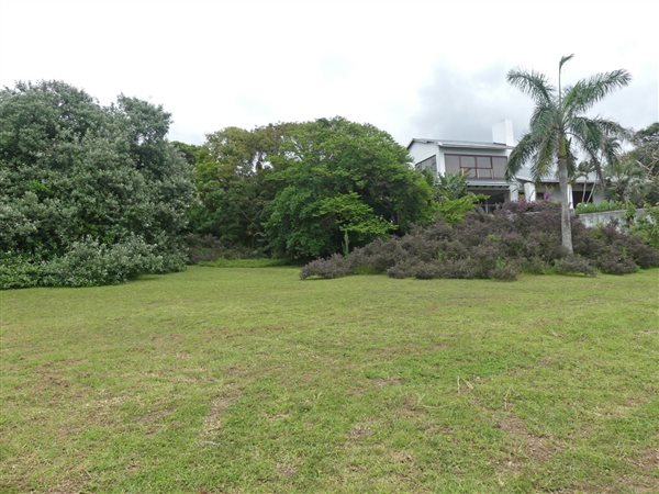 2 393 m² Land