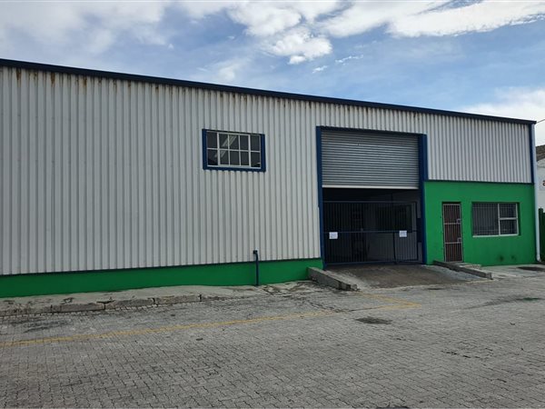 800  m² Industrial space