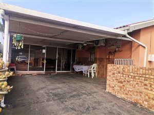 2 Bed House in Austerville