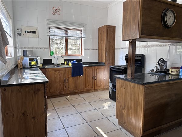 3 Bedroom Garden Cottage 3 Bedroom Garden Cottage