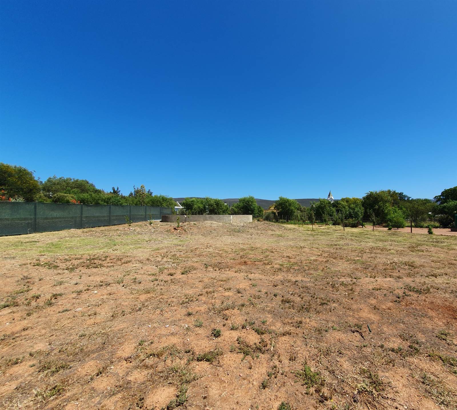 976 m² Land available in McGregor photo number 1