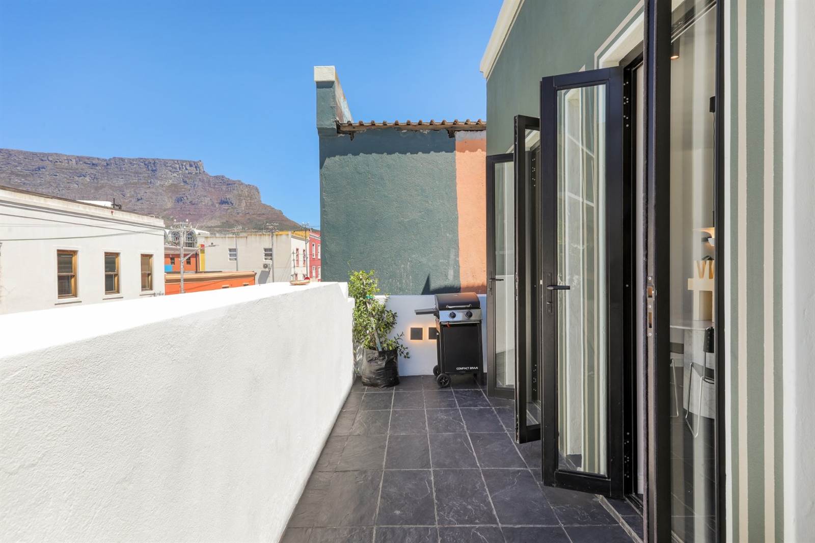 4 Bed House in Bo-Kaap photo number 11