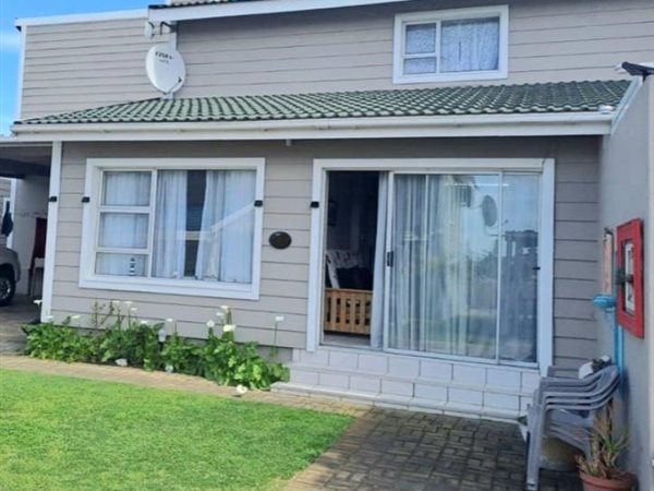 2 Bedroom Townhouse 2 Bedroom Townhouse