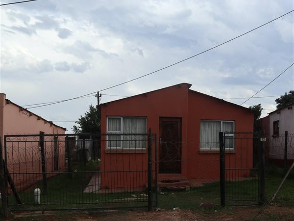 2 Bed House in Kwa Nobuhle