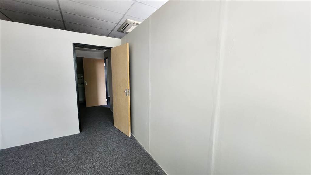 63  m² Commercial space in Pretoria North photo number 17