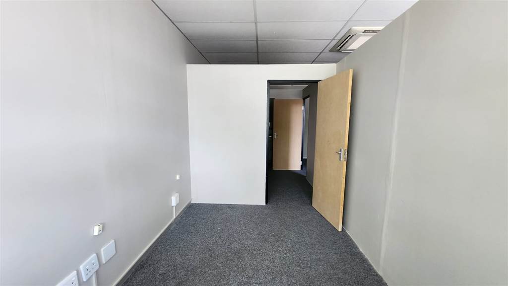 63  m² Commercial space in Pretoria North photo number 16