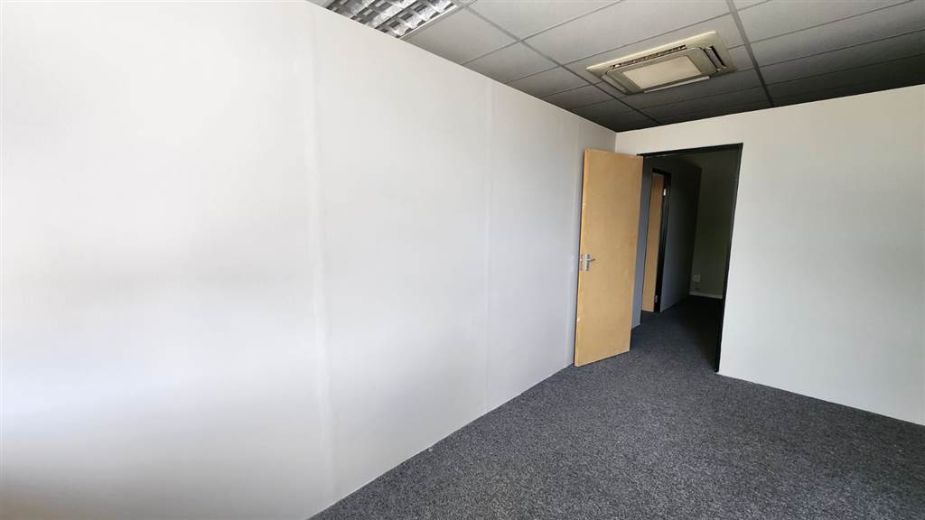 63  m² Commercial space in Pretoria North photo number 12