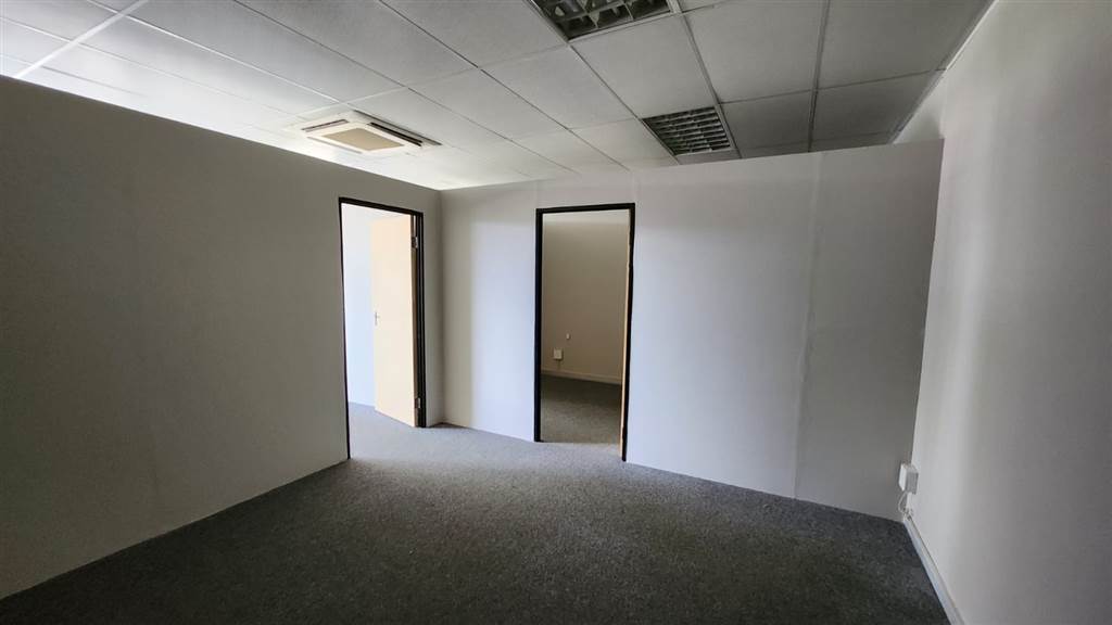 63  m² Commercial space in Pretoria North photo number 2