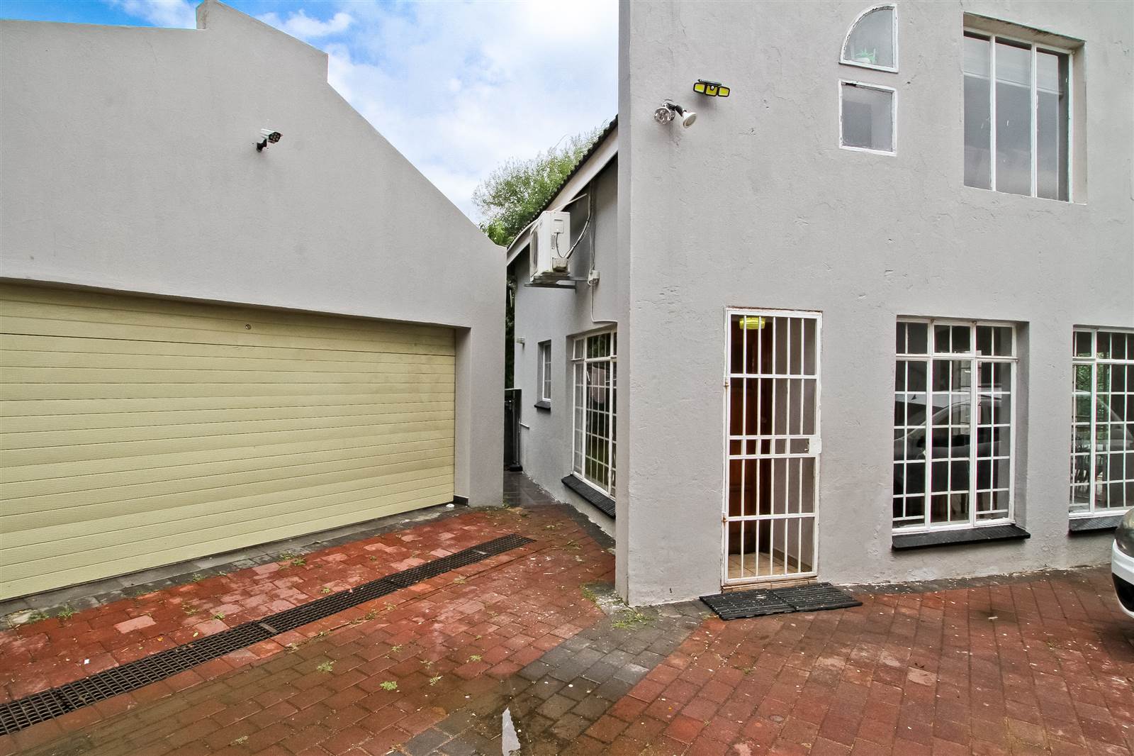 3 Bed House in Corlett Gardens photo number 21
