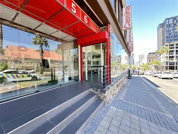205  m² Retail Space in De Waterkant
