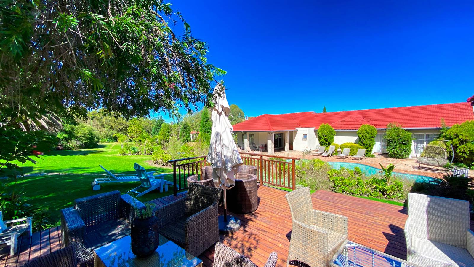 8 Bed House in Randjesfontein photo number 3