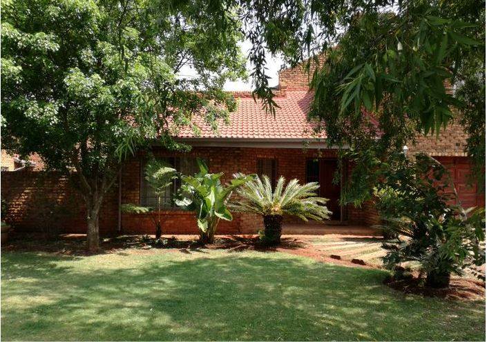 4 Bed House in Benoni AH photo number 14