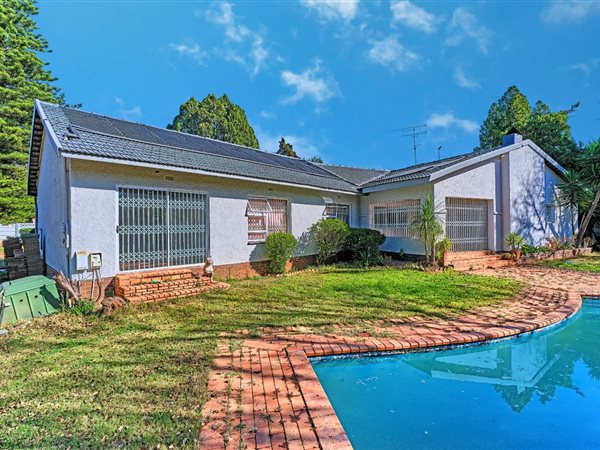 3 Bedroom House 3 Bedroom House